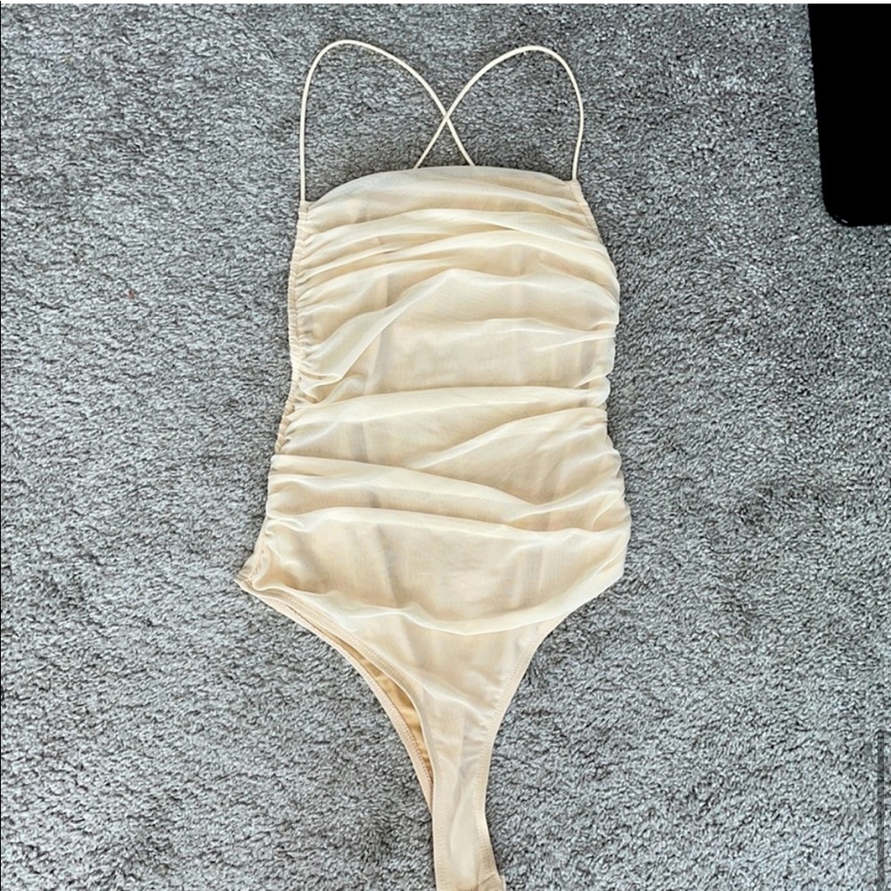 Cream Backless Ruched Halter Bodysuit - Picture 4 of 4